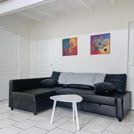 T4 Lumineux Proche Du Port Et Du Théâtre Appartamento